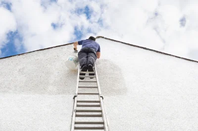 Peinture extérieure à la Grand-Croix — façades et ravalement