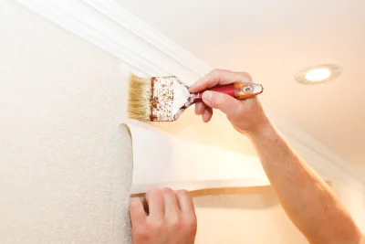 Pose de papier peint à la Grand-Croix — revêtements muraux et toiles de verre